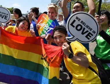 Γιαπωνέζα βουλευτής: «Μη παραγωγικοί οι ομοφυλόφιλοι-Γιατί να πληρώνουμε τους γάμους τους;»